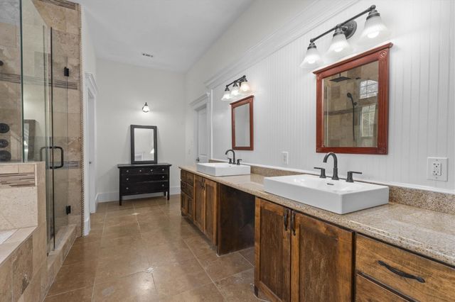 12061 Oak Forest Lane, Conroe, TX 77385