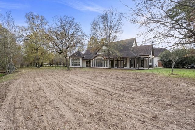 12061 Oak Forest Lane, Conroe, TX 77385