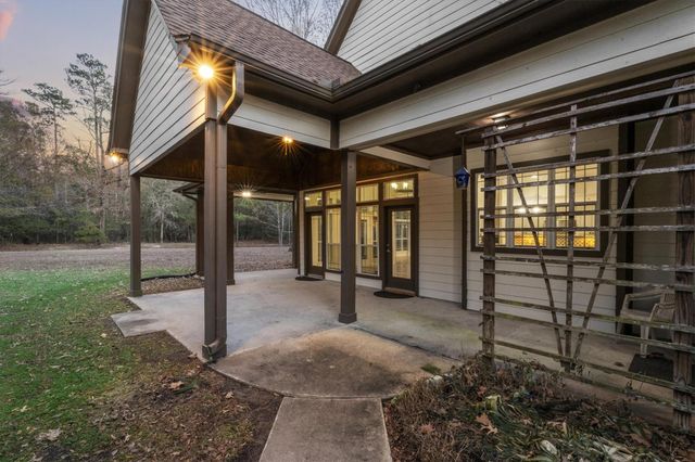 12061 Oak Forest Lane, Conroe, TX 77385