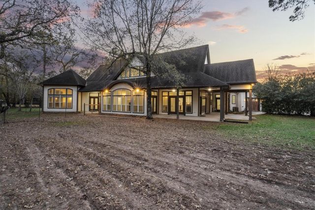 12061 Oak Forest Lane, Conroe, TX 77385