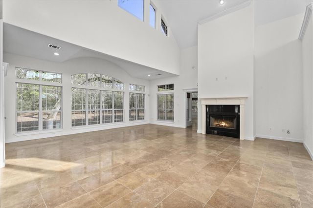 12061 Oak Forest Lane, Conroe, TX 77385