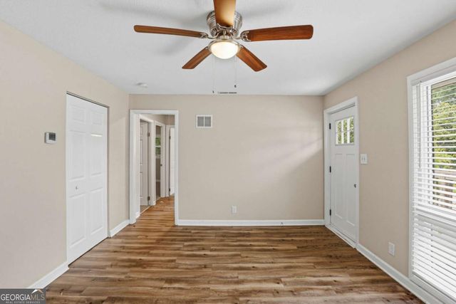 836 Amber Place NW, Atlanta, GA 30331