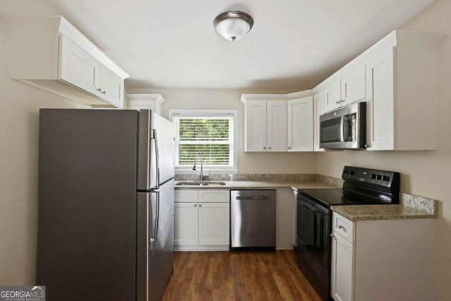 836 Amber Place NW, Atlanta, GA 30331