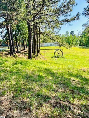206 Bull Hill Road, Gray Court, SC 29645