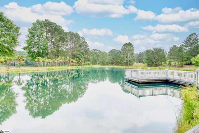 206 Bull Hill Road, Gray Court, SC 29645