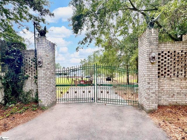 206 Bull Hill Road, Gray Court, SC 29645