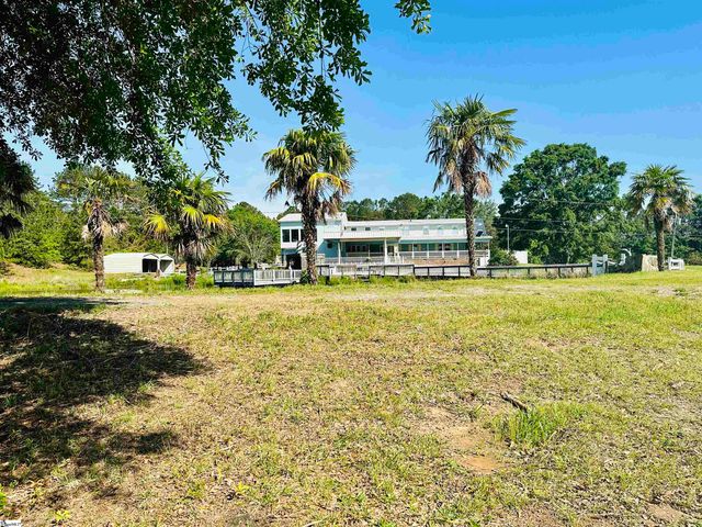206 Bull Hill Road, Gray Court, SC 29645