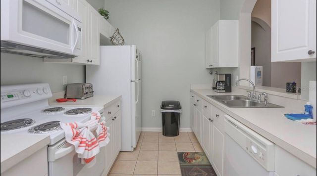 2310 SILVER PALM DRIVE 302, Kissimmee, FL 34747