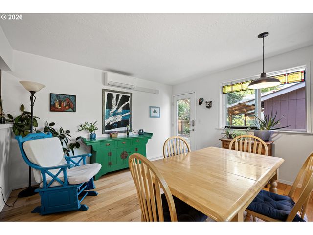 1572 WILSON Ct, Eugene, OR 97402