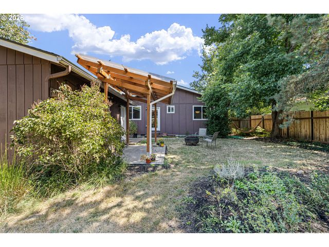 1572 WILSON Ct, Eugene, OR 97402