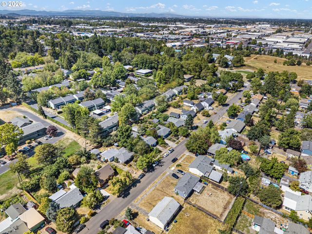 1572 WILSON Ct, Eugene, OR 97402