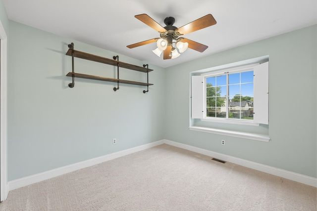 2438 N Tamarisk St, Derby, KS 67037