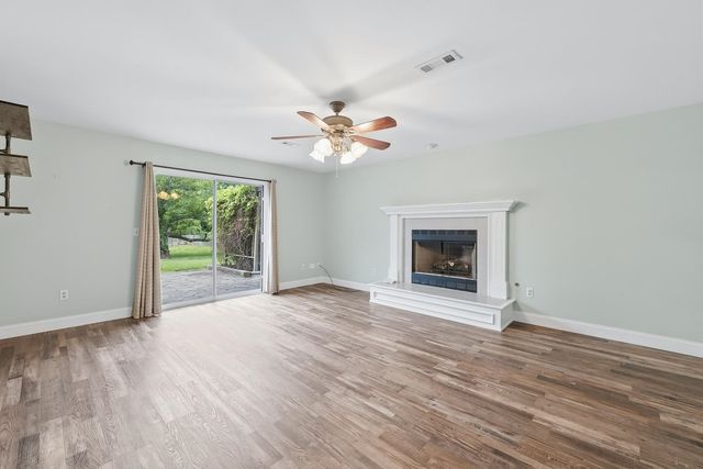 2438 N Tamarisk St, Derby, KS 67037