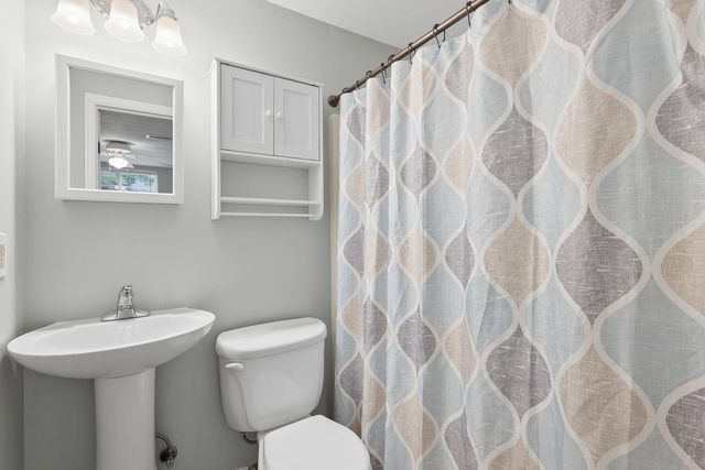 2438 N Tamarisk St, Derby, KS 67037
