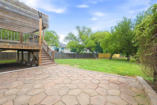 2438 N Tamarisk St, Derby, KS 67037