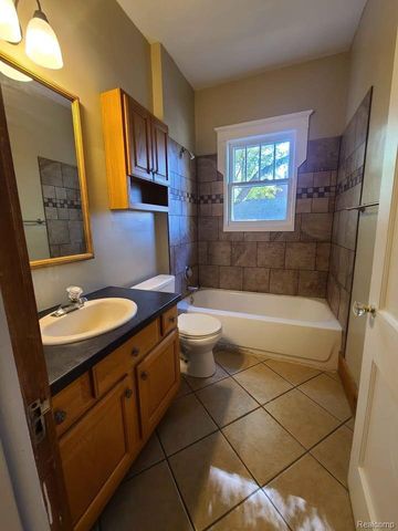 1804 12th Street, Port Huron, MI 48060