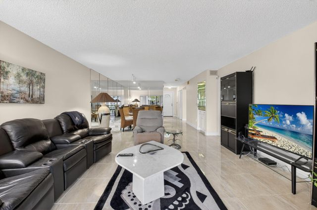 15 Stratford Drive C, Boynton Beach, FL 33436