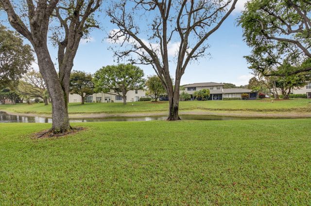 15 Stratford Drive C, Boynton Beach, FL 33436