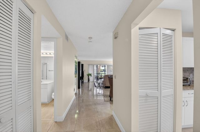 15 Stratford Drive C, Boynton Beach, FL 33436