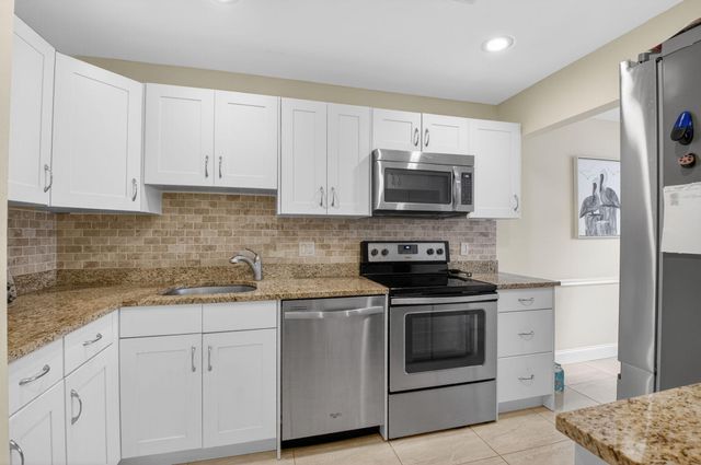 15 Stratford Drive C, Boynton Beach, FL 33436