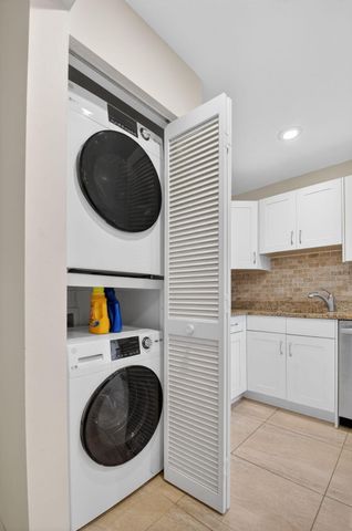 15 Stratford Drive C, Boynton Beach, FL 33436