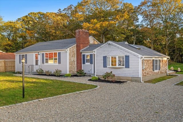15 Shannon Rd, Harwich, MA 02645