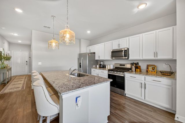 220 Subban Ct, Lebanon, TN 37087