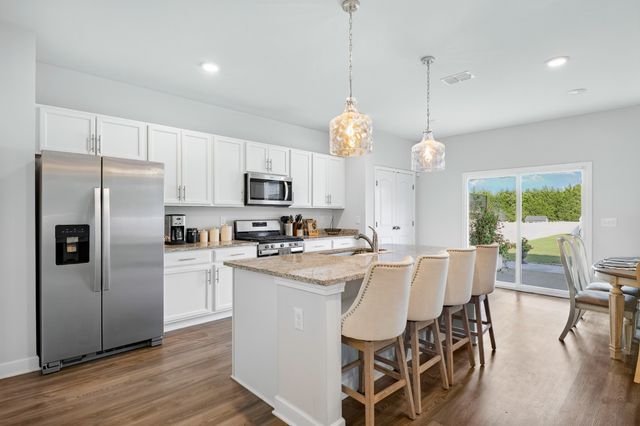 220 Subban Ct, Lebanon, TN 37087