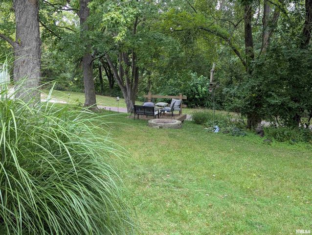 5802 S MADISON Street, Bartonville, IL 61607