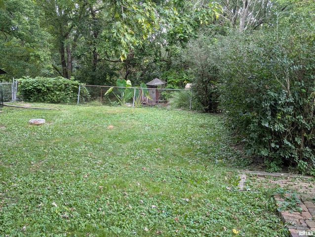5802 S MADISON Street, Bartonville, IL 61607