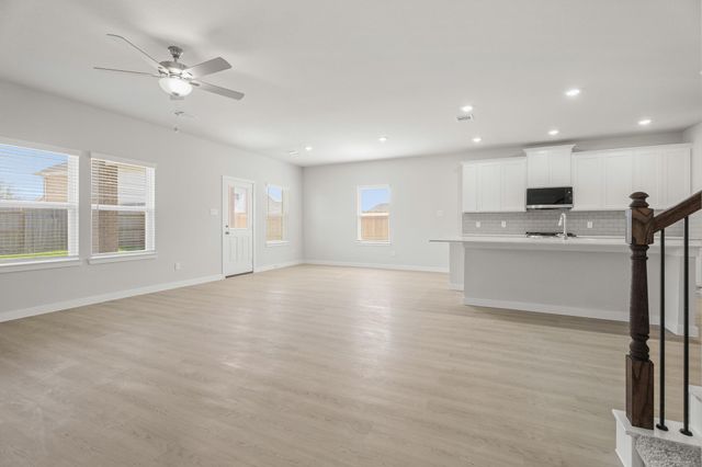 13214 Anchor Bay Drive, Texas City, TX 77568