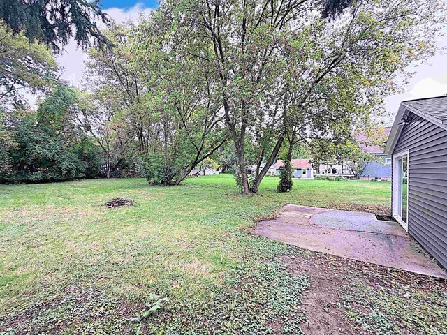 425 MONROE STREET, Neenah, WI 54956