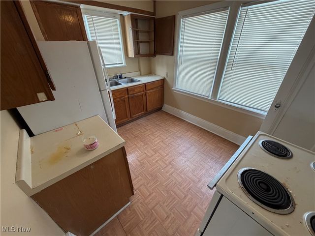 783 Leonard Street, Akron, OH 44307