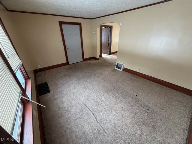 783 Leonard Street, Akron, OH 44307