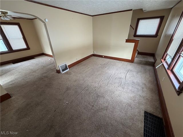 783 Leonard Street, Akron, OH 44307