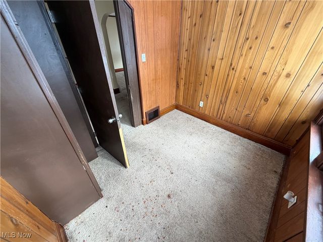 783 Leonard Street, Akron, OH 44307