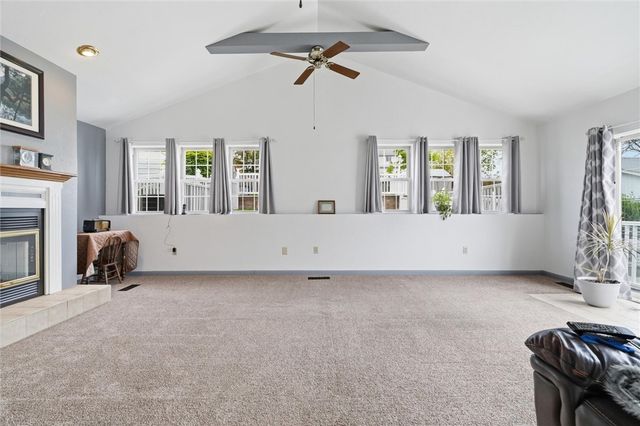 5723 Mifflin Rd, Lincoln Place, PA 15207