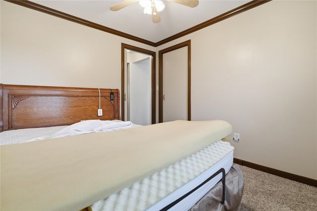 5723 Mifflin Rd, Lincoln Place, PA 15207