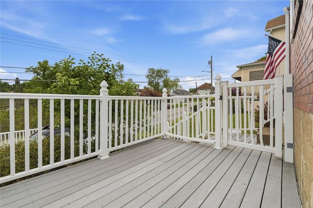 5723 Mifflin Rd, Lincoln Place, PA 15207