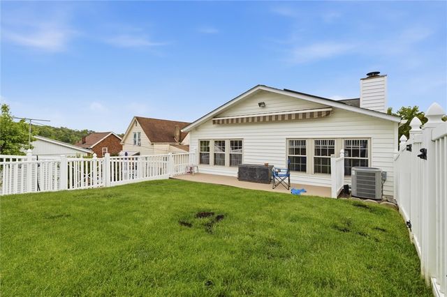 5723 Mifflin Rd, Lincoln Place, PA 15207