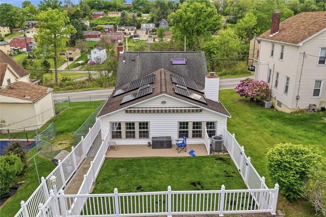 5723 Mifflin Rd, Lincoln Place, PA 15207