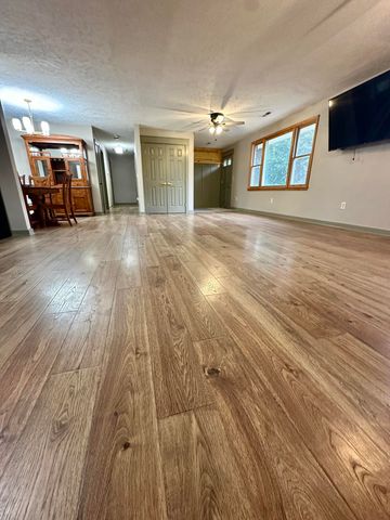 401 Broken Arrow LN, Covington, VA 24426