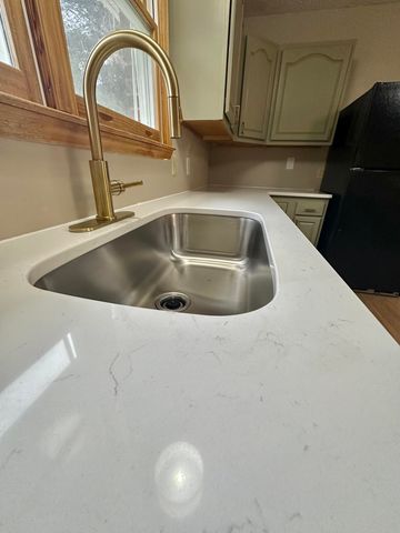 401 Broken Arrow LN, Covington, VA 24426