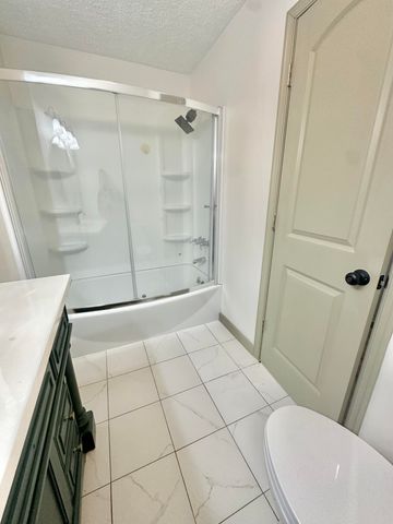 401 Broken Arrow LN, Covington, VA 24426