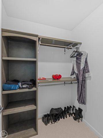 39008 Mallorn Drive, Sterling Heights, MI 48313