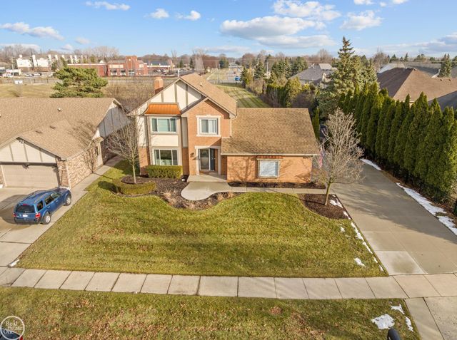 39008 Mallorn Drive, Sterling Heights, MI 48313