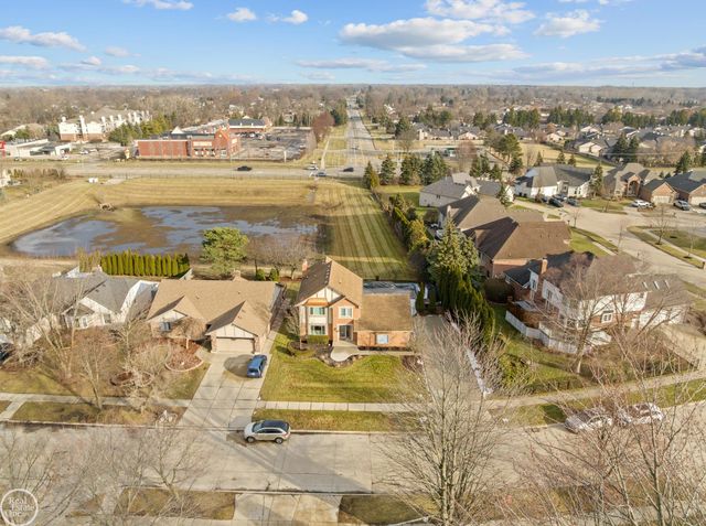 39008 Mallorn Drive, Sterling Heights, MI 48313