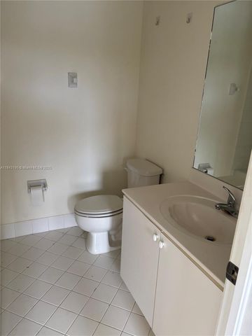2621 SE 12th Rd 206, Homestead, FL 33035