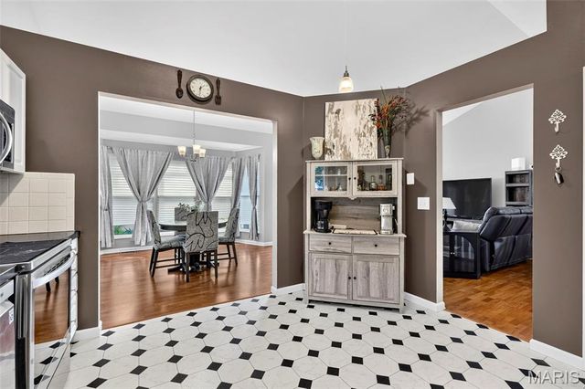 957 Cottontail Lane, St Charles, MO 63303