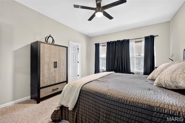 957 Cottontail Lane, St Charles, MO 63303